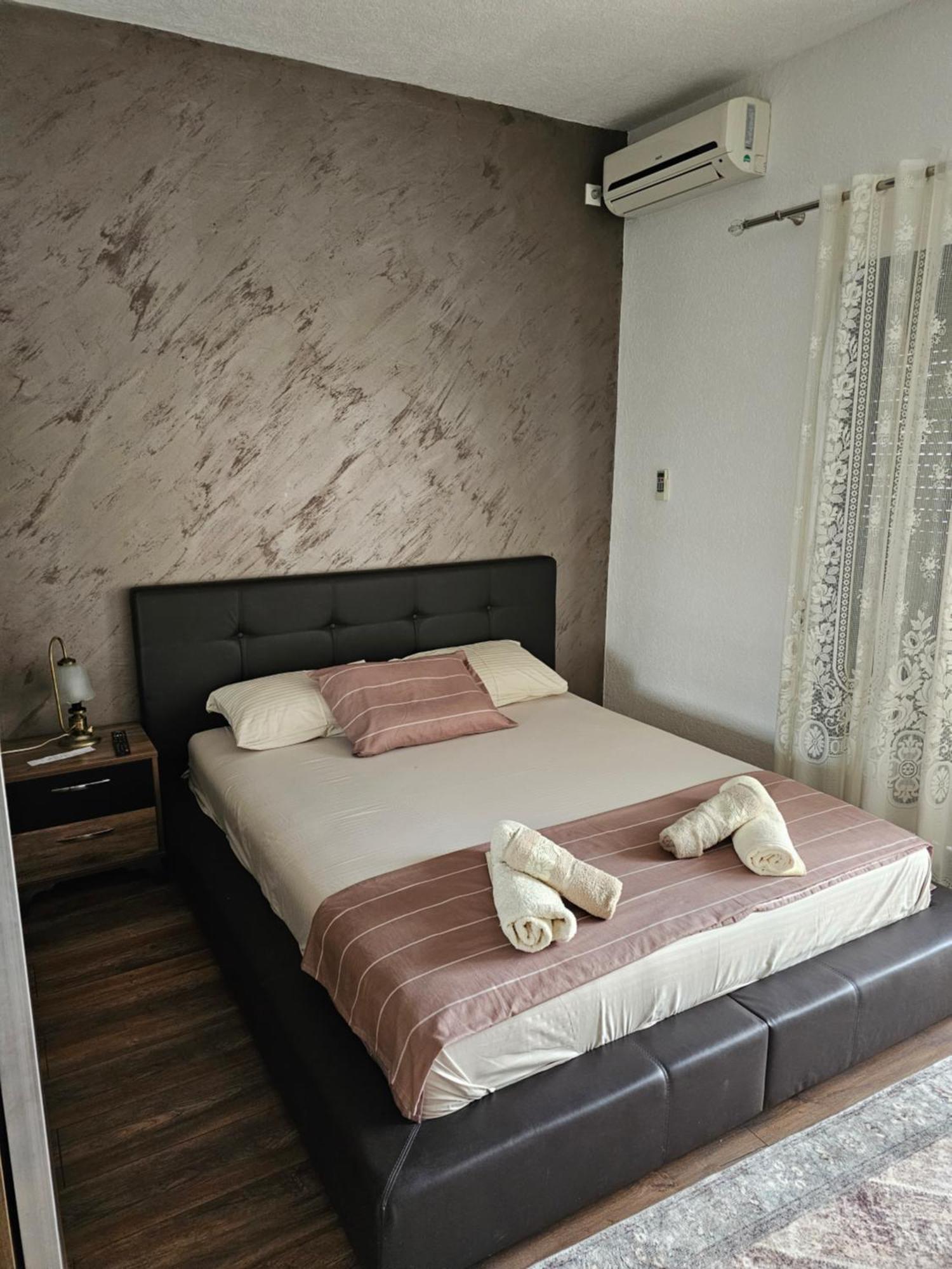 Apartments Ishmi In Center Of Ulcinj Cameră foto