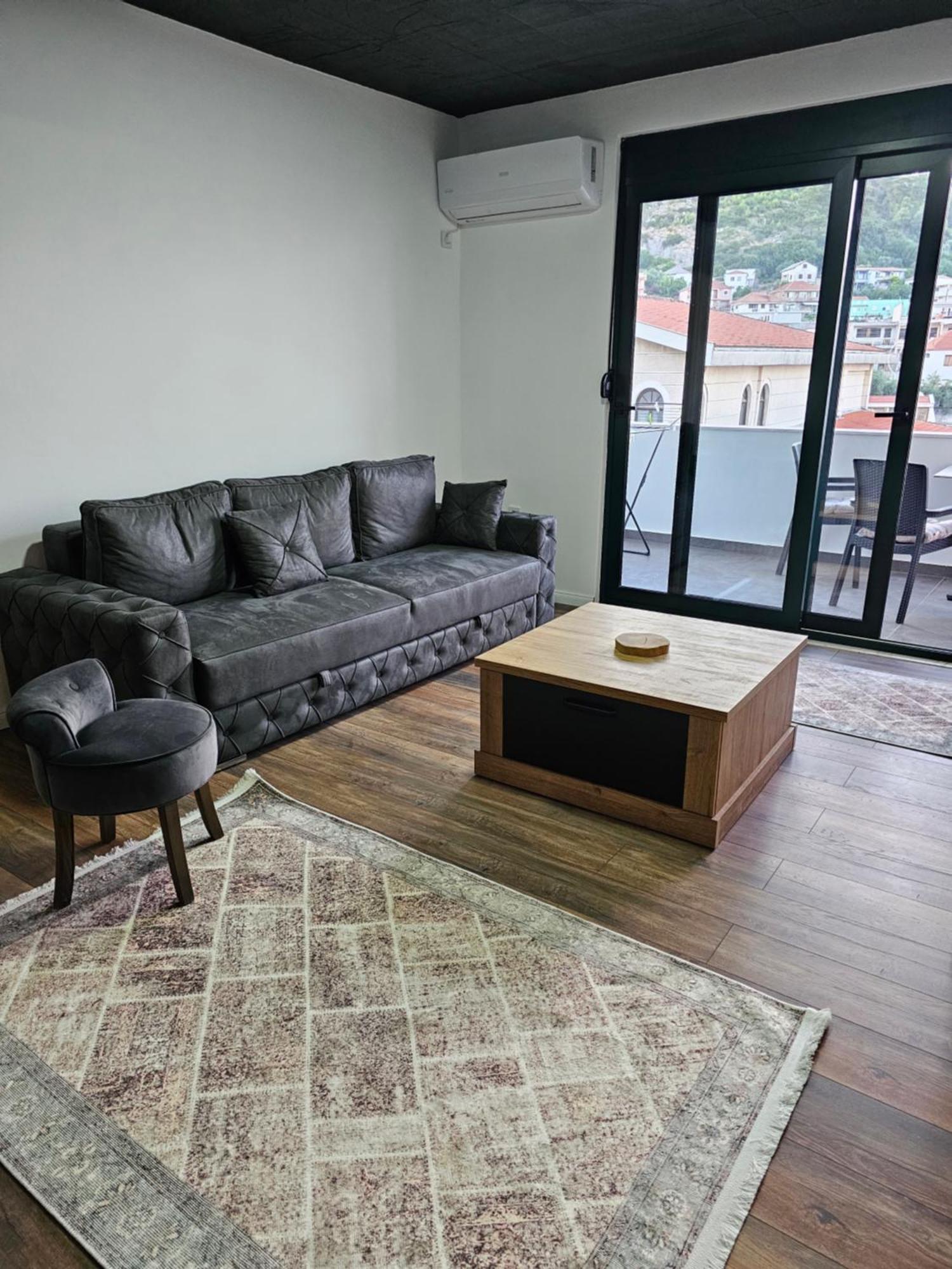Apartments Ishmi In Center Of Ulcinj Exterior foto